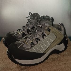 Magnum Women's Size 8.5 Black Gray Outdoor Work Shoes